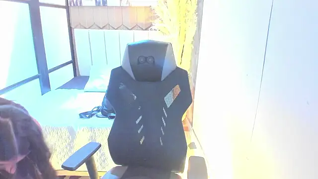 Agathaargent  online show from March 13, 9:27 pm