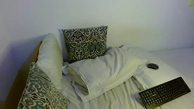 Snapshot of samanta_r_ chatting on October 14, 6:32 pm samanta r online show from October 14, 6:32 pm