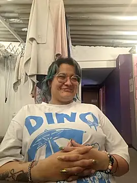 lucky-leah online show from July 5, 4:19 am