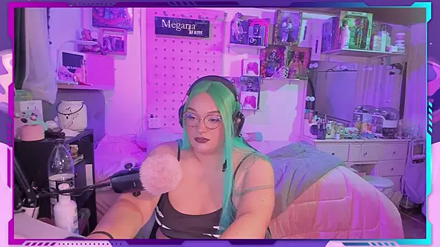 MegariaB online show from October 4, 3:45 am