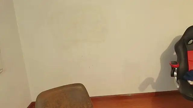 samy jonnes  online show from December 4, 12:57 am