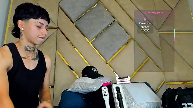 AmberAdams  online show from October 17, 4:32 pm