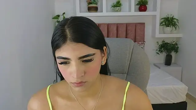 maiaa ruiz online show from June 6, 1:39 pm