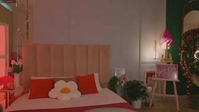 Meow Nancy online show from April 29, 5:10 am