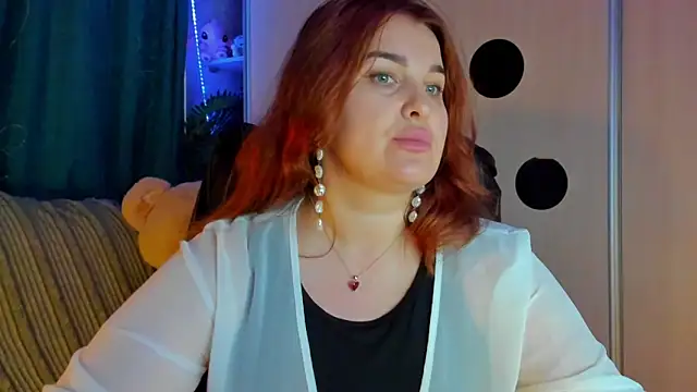 CoraSwon online show from April 29, 5:21 am