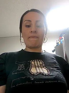 LuisaFernanda170823 online show from March 28, 2:55 am