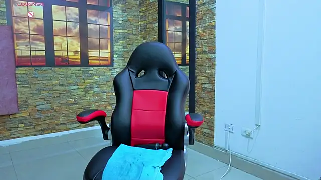 daniela xue online show from December 19, 2:38 am