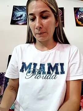 Iris love18 online show from April 27, 4:26 pm
