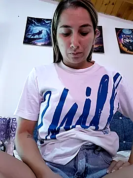 Iris love18 online show from June 6, 3:51 pm