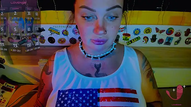 EllieOz online show from November 14, 3:23 pm