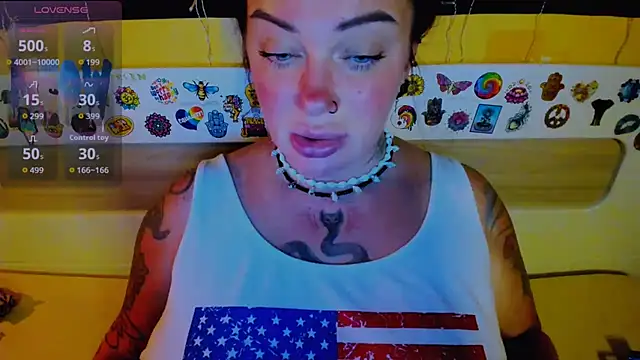 Snapshot of EllieOz chatting on September 15, 6:48 pm EllieOz online show from September 15, 6:48 pm