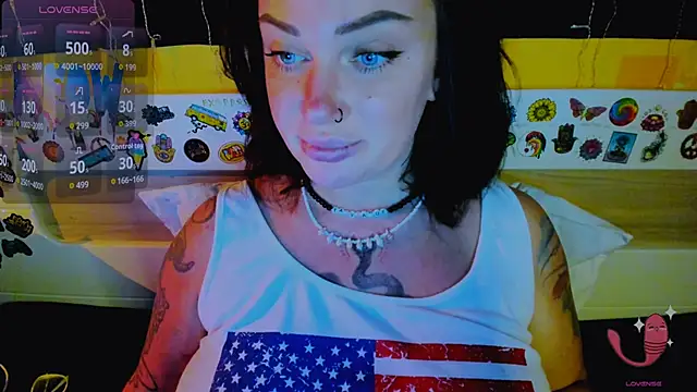 EllieOz online show from November 28, 4:21 pm