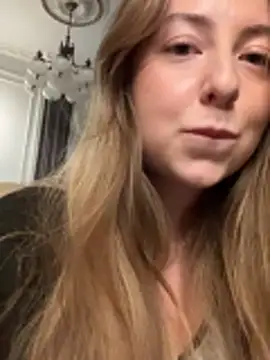 curvyflawless online show from November 20, 7:04 pm