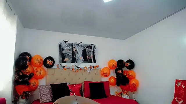 Snapshot of maria_camilacms chatting on October 8, 7:18 pm maria camilacms online show from October 8, 7:18 pm