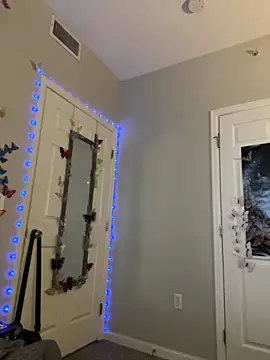  Neeka  online show from November 20, 3:13 pm