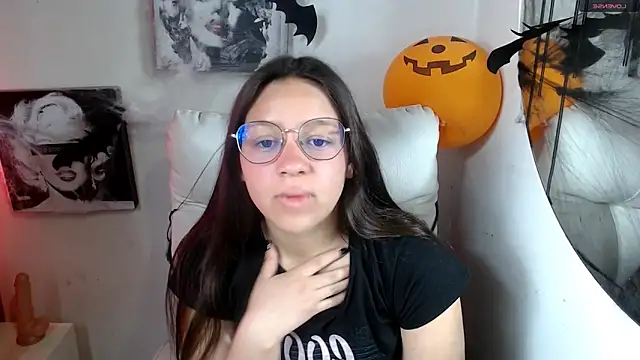 SamanthaRoldaan online show from November 2, 2:20 pm