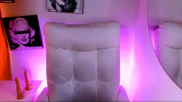 SamanthaRoldaan online show from February 25, 7:56 pm