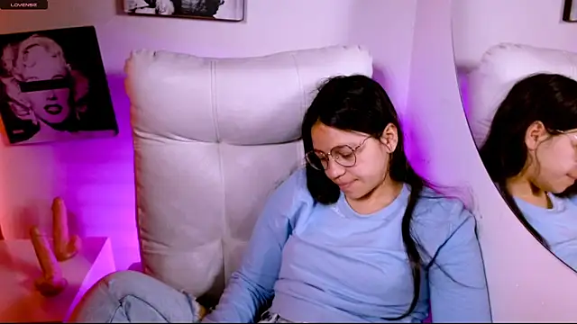 SamanthaRoldaan online show from February 28, 3:44 pm