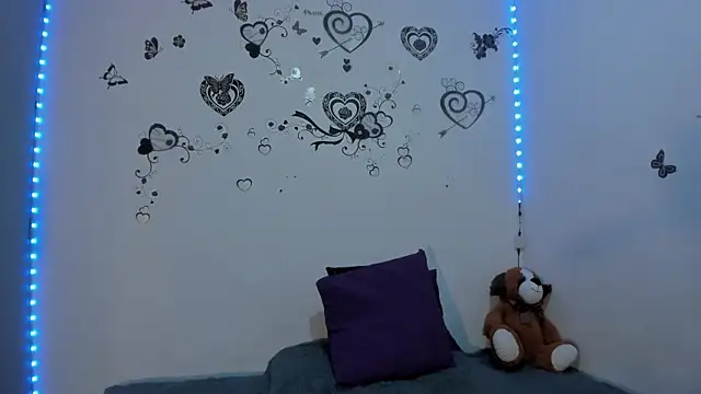 Linisprincehot69 online show from March 19, 4:33 pm