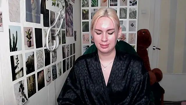 CapriScorpion online show from October 21, 3:05 pm