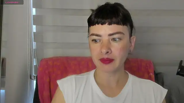 queen fetish online show from June 22, 4:26 pm