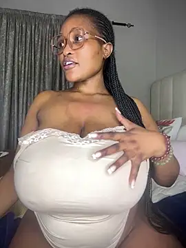 Bustygoddess32 online show from September 13, 1:46 am