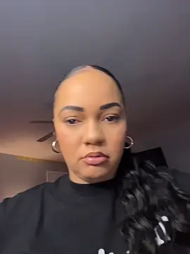 DestineeJayde online show from May 3, 9:40 pm