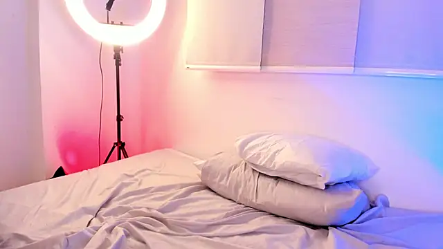 miaa daniels online show from December 16, 10:59 pm