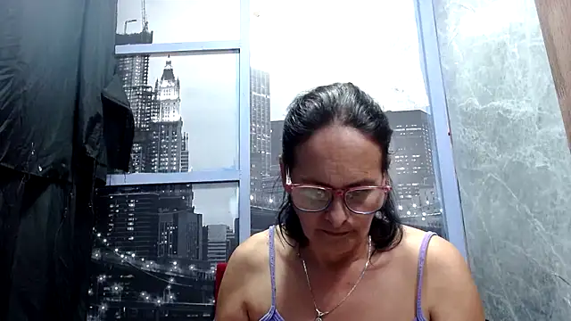 Nastylatinaxxx online show from April 28, 12:19 am