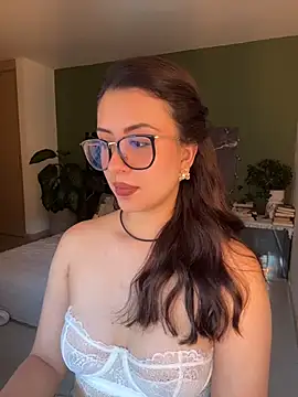 EmaSaenz online show from July 16, 10:58 pm