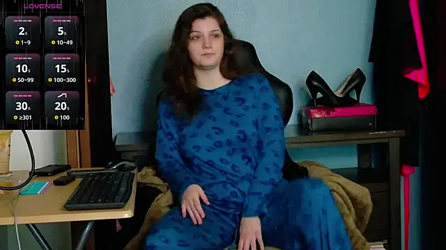 Snapshot of TreeJeanne chatting on October 9, 1:54 am TreeJeanne online show from October 9, 1:54 am