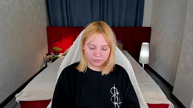 Stacy Luv online show from November 15, 9:10 am