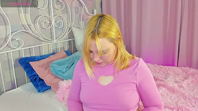 Stacy Luv online show from November 21, 9:11 am