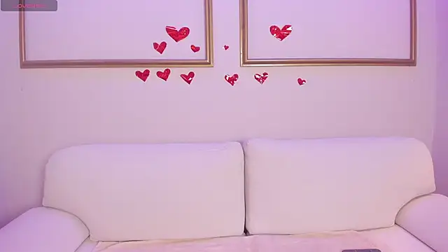 lexiethompson  online show from February 16, 12:05 pm