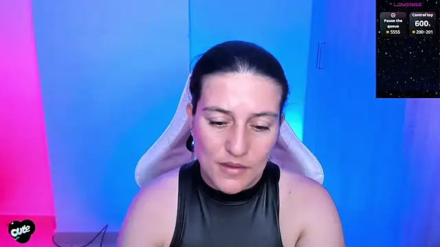 Saskyaa online show from June 10, 11:36 pm