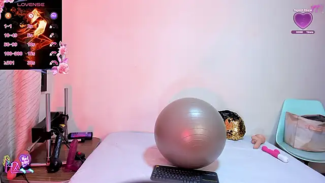 cleopatraa online show from January 19, 2:02 pm