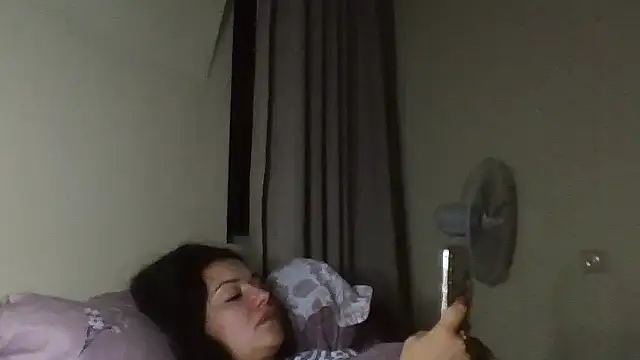 Linusya online show from October 11, 5:37 pm