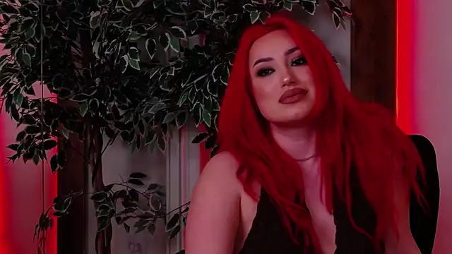 EmyHilton online show from February 16, 8:03 am