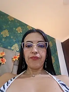 SuzanSmithh online show from January 13, 12:20 pm