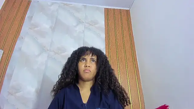 Snapshot of makena18 chatting on September 25, 2:05 pm makena18 online show from September 25, 2:05 pm