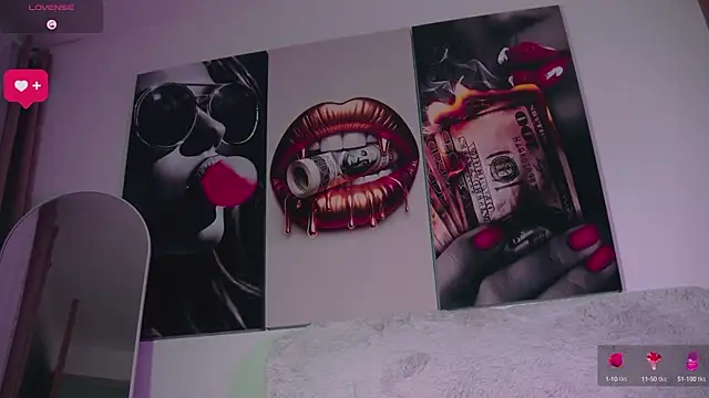 aidaadams online show from October 10, 11:15 am