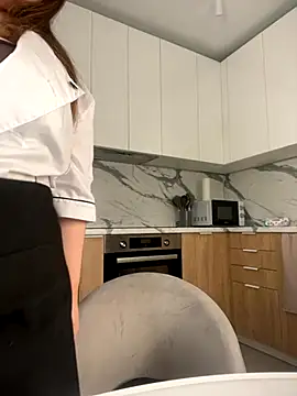 Snapshot of GabiBoobs chatting on October 6, 5:07 pm GabiBoobs online show from October 6, 5:07 pm