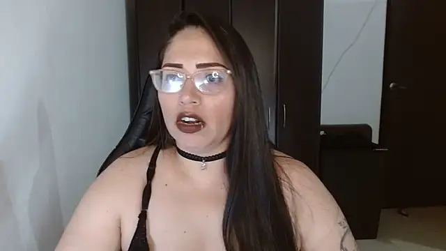 natashasmithe online show from October 28, 3:01 am