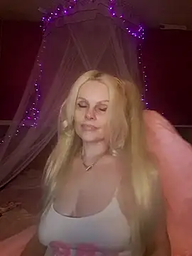 Angeldevilus online show from July 17, 11:52 pm