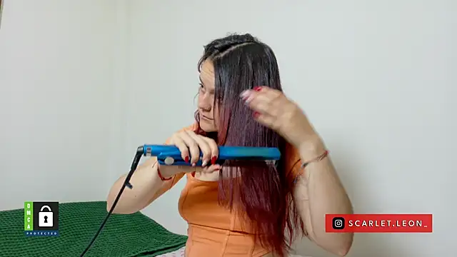 Scarletleon77 online show from May 5, 4:32 pm
