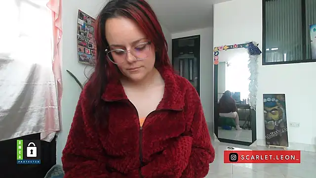 Snapshot of Scarletleon77 chatting on October 9, 5:50 pm Scarletleon77 online show from October 9, 5:50 pm