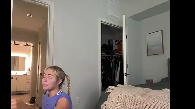 ElenaErickson online show from July 26, 1:46 am