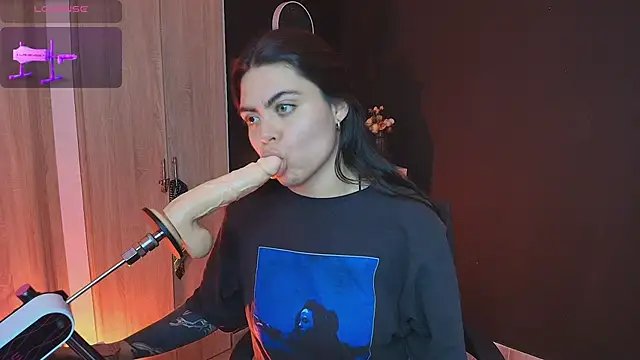  WednesdayFriday  online show from November 13, 6:40 pm