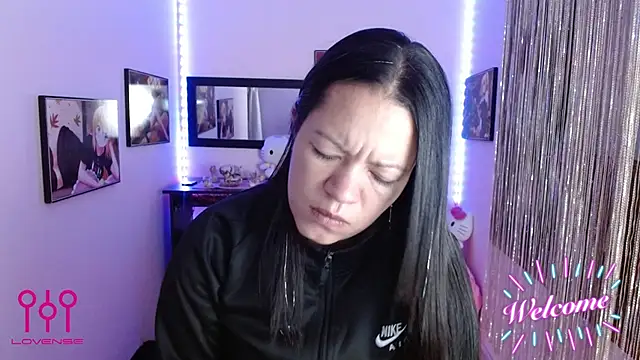 Cristal w online show from September 9, 1:33 pm