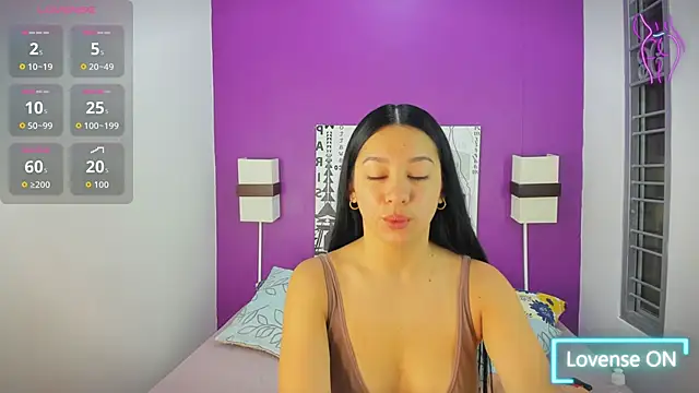 Snapshot of Lila_Pinky chatting on October 3, 1:27 pm Lila Pinky online show from October 3, 1:27 pm